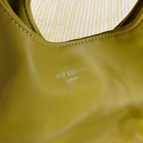 Red Cuckoo London handbag - Picture 2 of 4